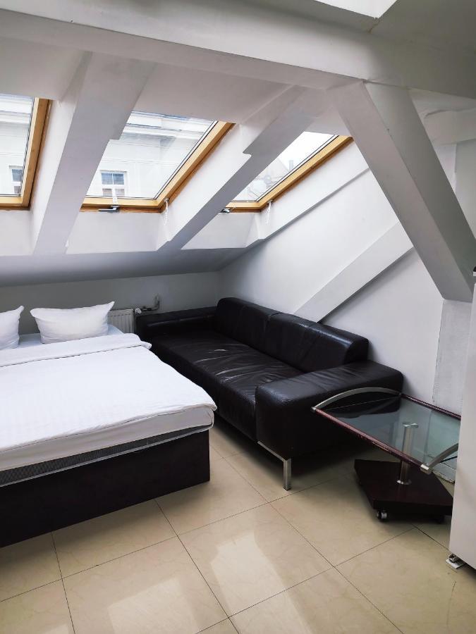 Hoza Apartments And Rooms Warschau Buitenkant foto