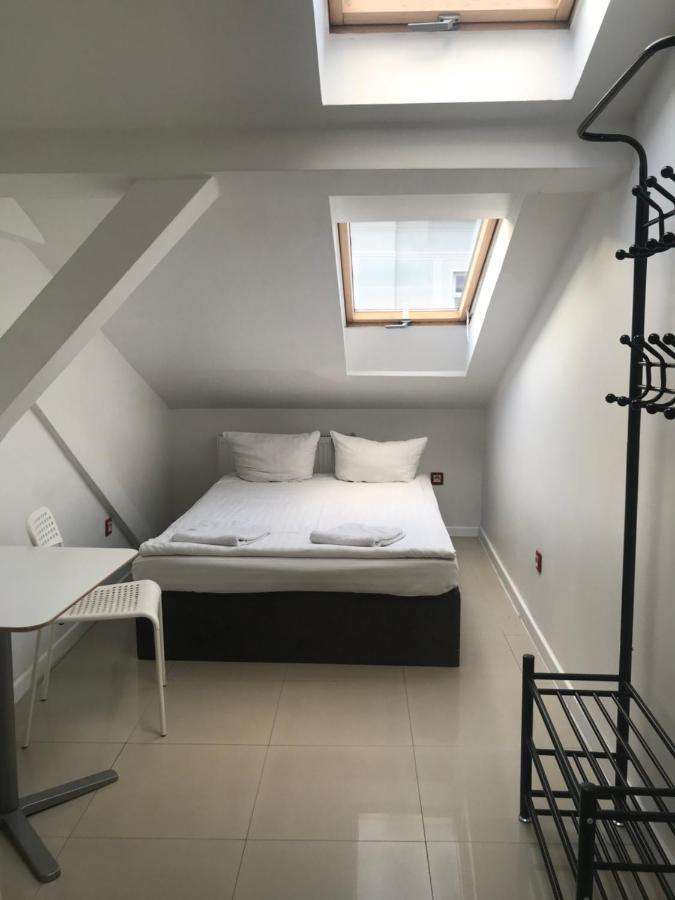 Hoza Apartments And Rooms Warschau Buitenkant foto